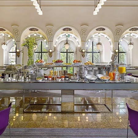 Hotel K+k 4*