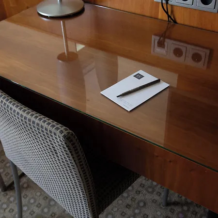 Hotel K+k 4*