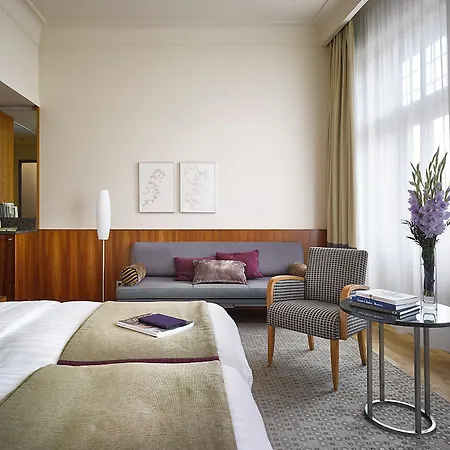 K+k Hotel 4*