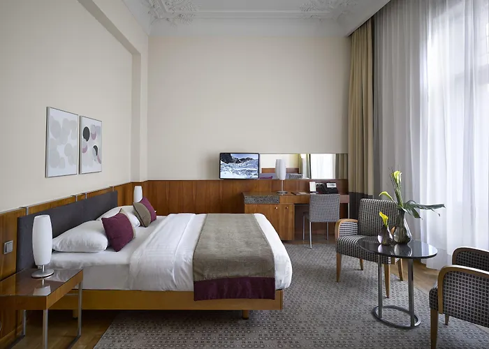 K+k Hotel 4*