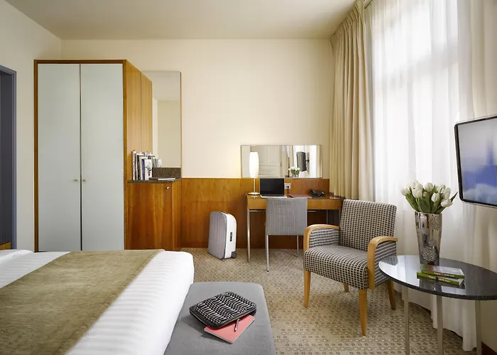 Hotel K+k 4*