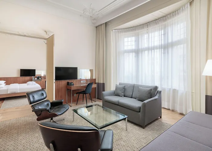 K+k Hotel 4*