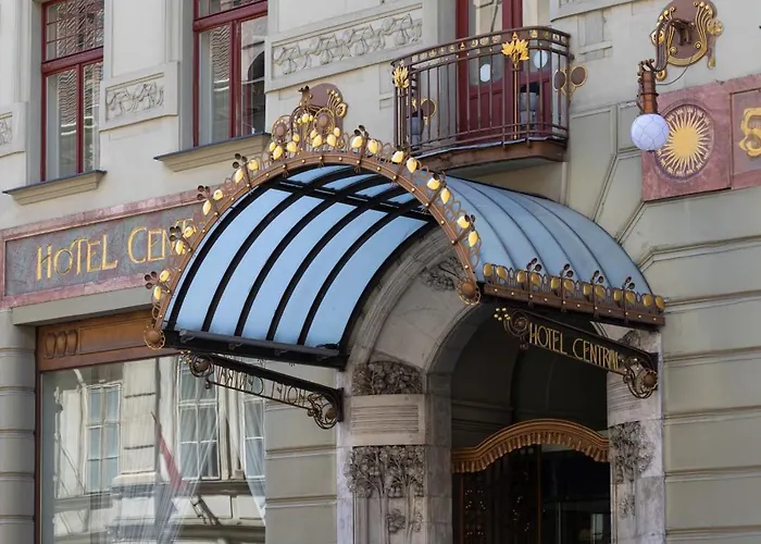 Hotel K+k 4*